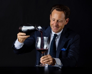 RIEDEL Sommeliers Burgundy Grand Cru en action