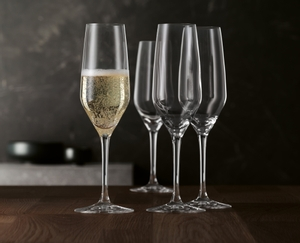SPIEGELAU Style Champagne Flute in use