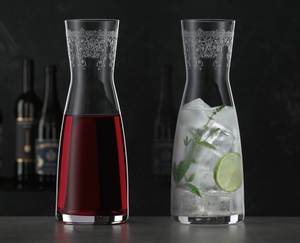 SPIEGELAU Arabesque Carafe in use