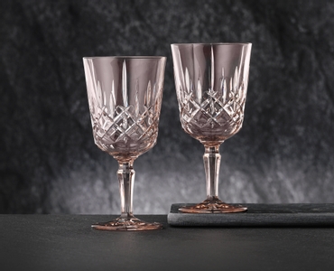 NACHTMANN Noblesse Cocktail/Wine Glass - taupe in use
