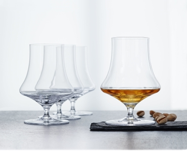 SPIEGELAU Willsberger Anniversary Whisky Glass in use
