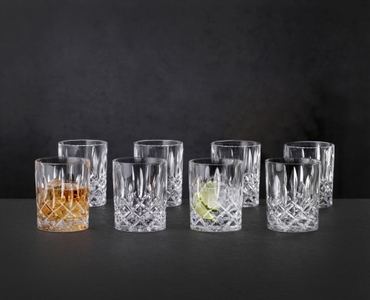 NACHTMANN Noblesse Bundle Whisky Tumblers in use