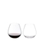RIEDEL The O Wine Tumbler Pinot/Nebbiolo gefüllt mit einem Getränk auf weißem Hintergrund