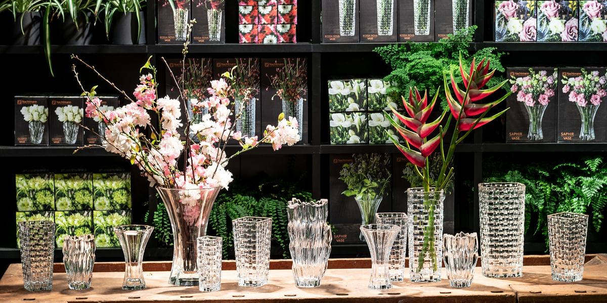 Nachtmann Ocean リードクリスタル花瓶 28cm Statement, Classic or Simple Crystal Vases | NACHTMANN Monaco