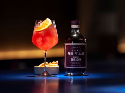 Nachtmann Gin & Tonic Glass with Four Pillars Bloody Shiraz Gin