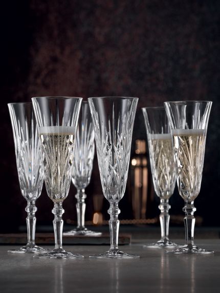 Nachtmann Palais Champagne Glasses Black Background