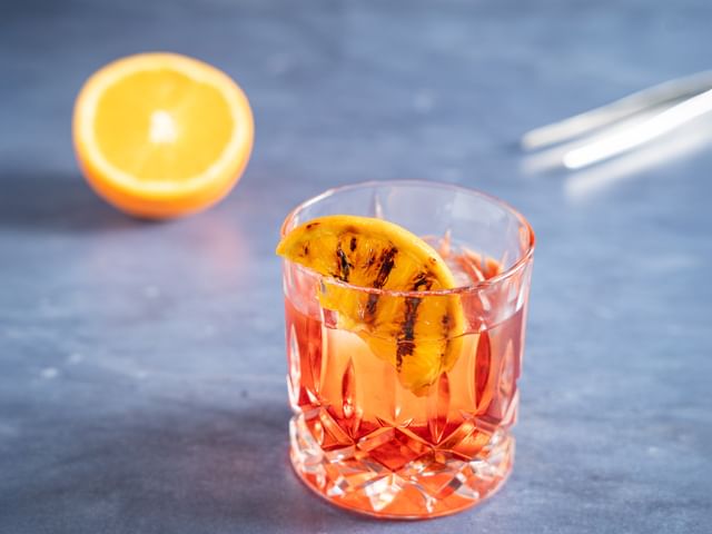 Winter Negroni cocktail served in a NACHTMANN Noblesse Single Old Fashioned glass